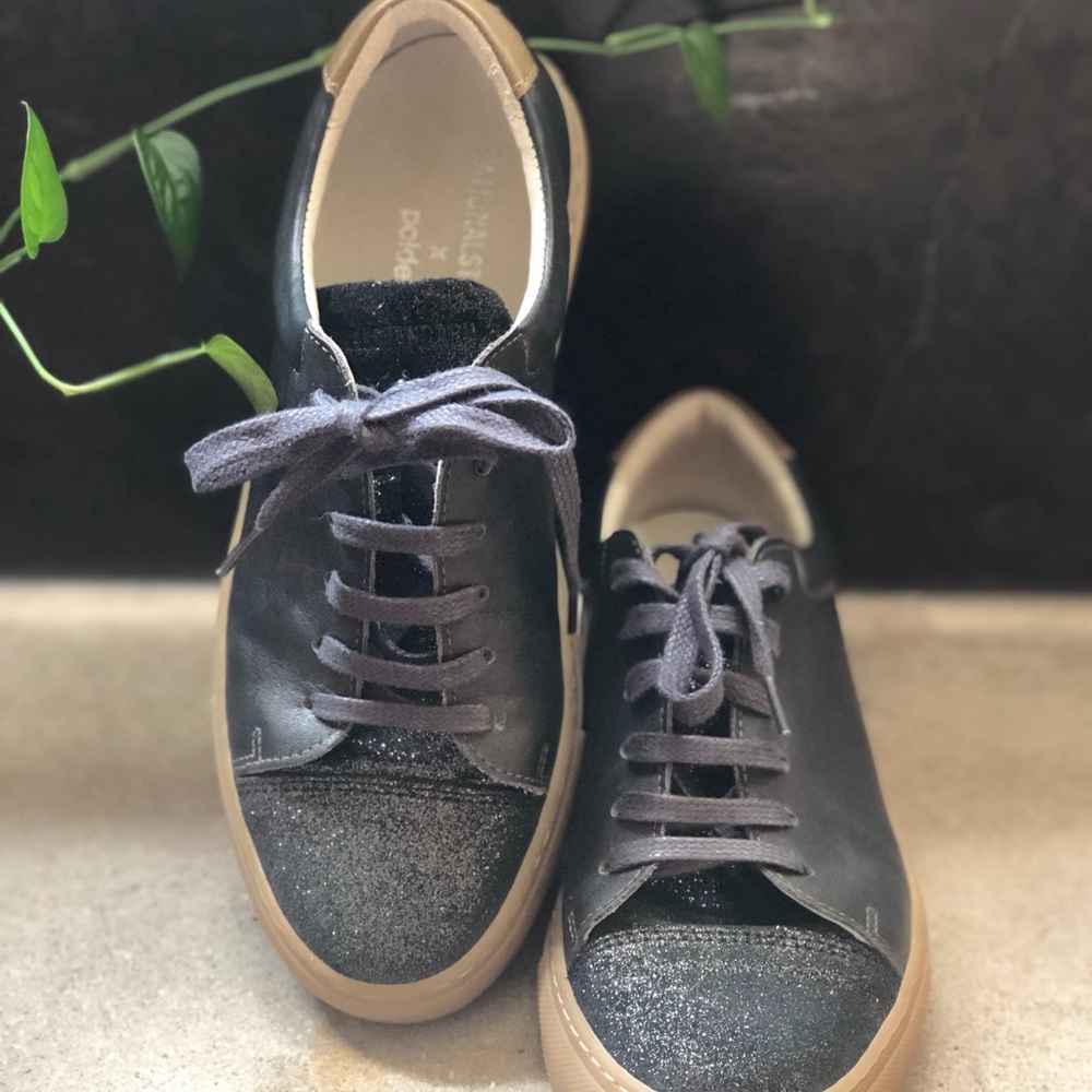 Parisian brand kicks - National Standards+Polder